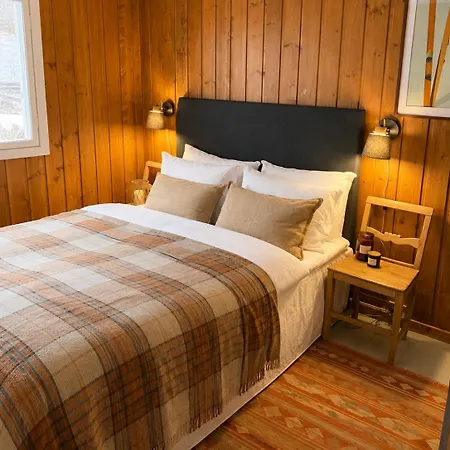 Cozy Family Friendly At Beautiful Location!