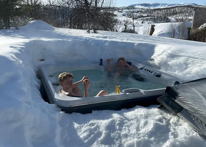 Cozy Family Friendly At Beautiful Location!
