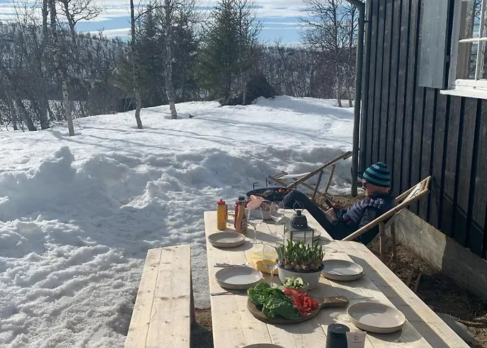 Cozy Family Friendly At Beautiful Location! *
