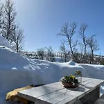 Cozy Family Friendly At Beautiful Location!