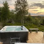 Cozy Family Friendly At Beautiful Location! *