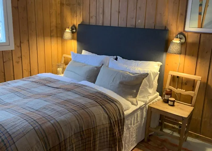 Cozy Family Friendly At Beautiful Location!